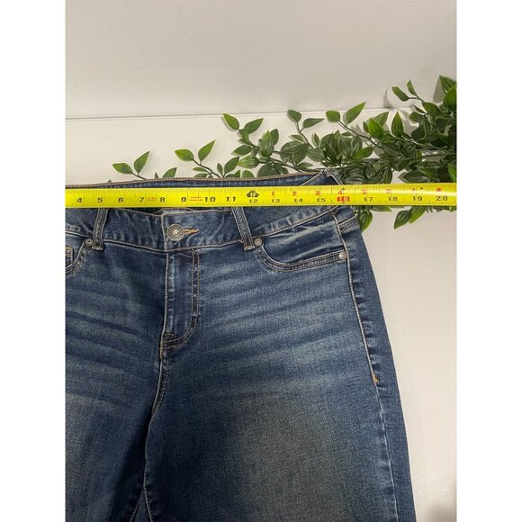 Maurices Womens Medium Wash Frayed Hem Skinny Jeans L-R Cotton Blend - Picture 8 of 12